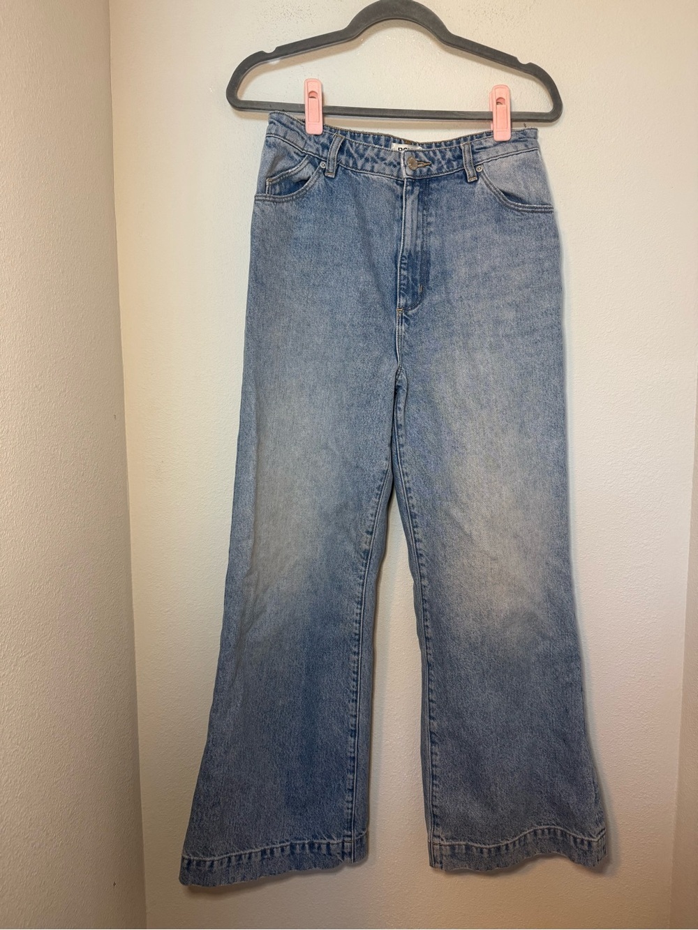 Rolla’s High Rise Wide Leg Jeans in light wash denim
